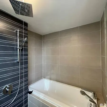Teega Suites Puteriharbour By Wp Homestay Johor Bahru Bagian luar foto