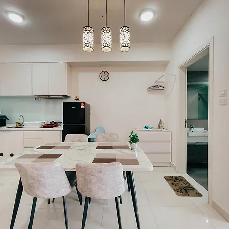 Teega Suites Puteriharbour By Wp Homestay Johor Bahru Bagian luar foto
